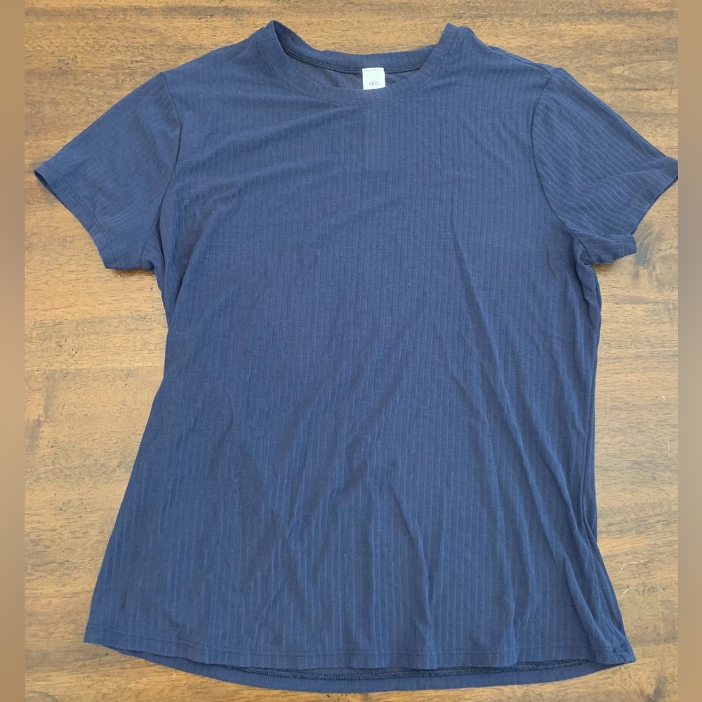 Alo Yoga Ribbed Sea Coast Tee Women’s Small Navy Blue Top T-Shirt Short Sleeve